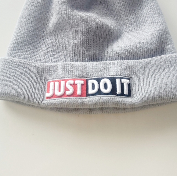 Nike Winter Touque Youth - Picture 4 of 4